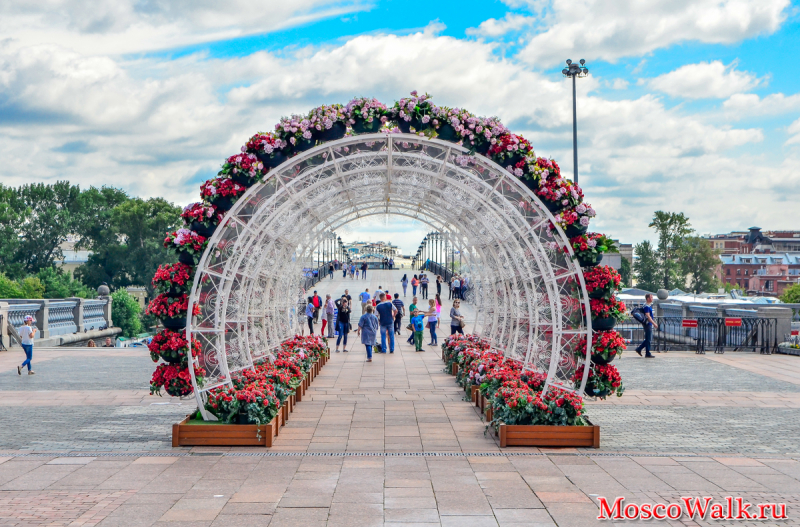 храм христа спасителя прогулка. Смотреть фото храм христа спасителя прогулка. Смотреть картинку храм христа спасителя прогулка. Картинка про храм христа спасителя прогулка. Фото храм христа спасителя прогулка