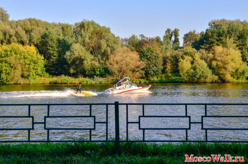 катера на Москва реке