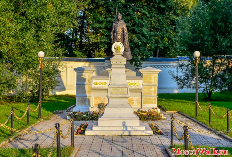 памятник воинам села Троице-Лыково