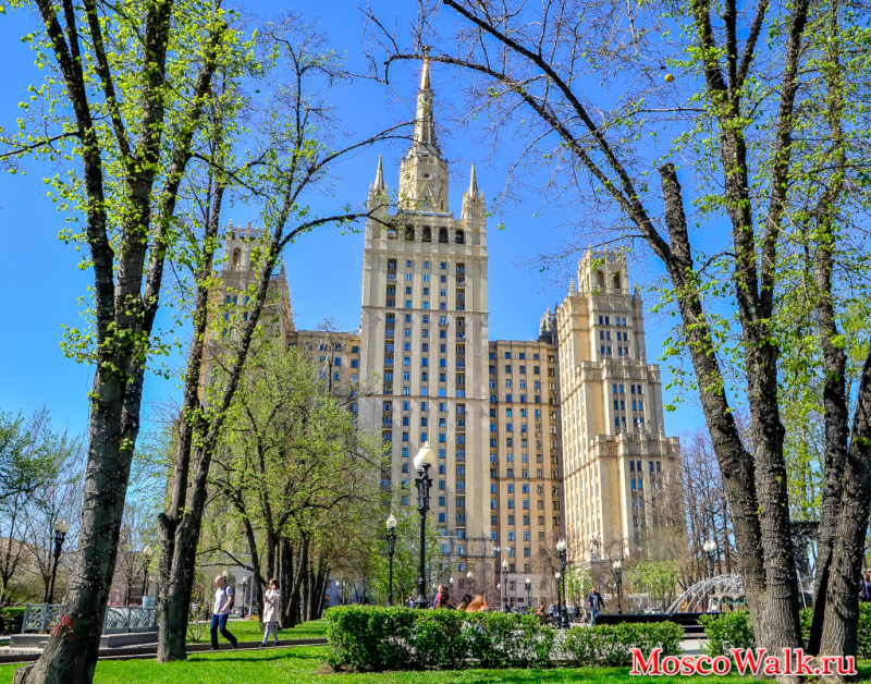 Сталинская высотка Жилой дом на Кудринской площади