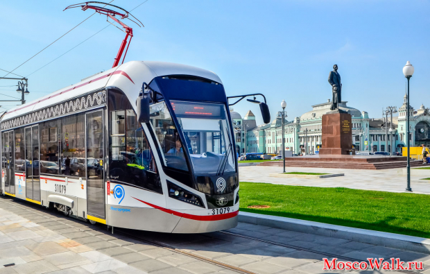 Трамвай на площади Тверской Заставе