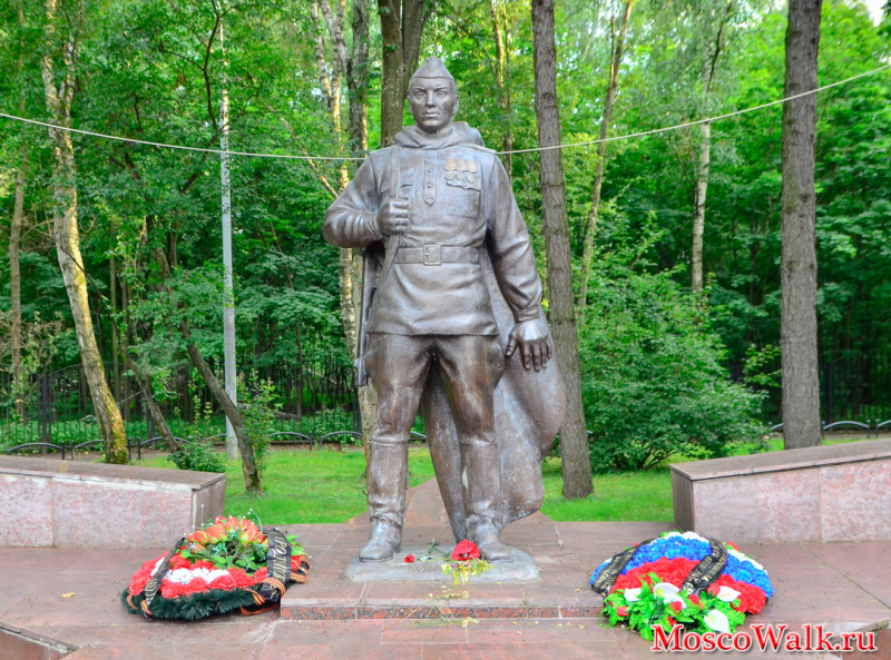 Статуя Воин-Освободитель