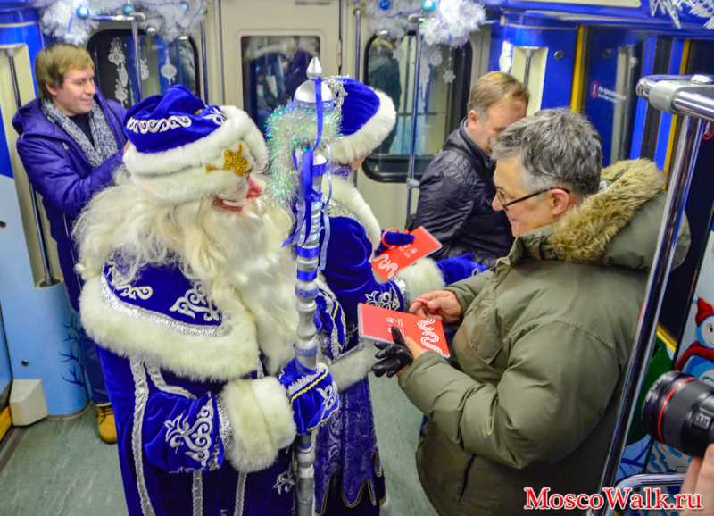 Дед мороз в московском метро