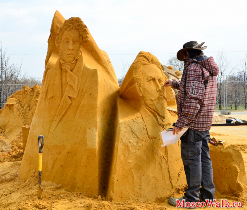 скульптуры из песка в Коломенском