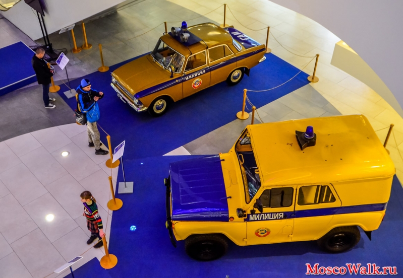 Выставка служебных авто в ТЦ метрополис