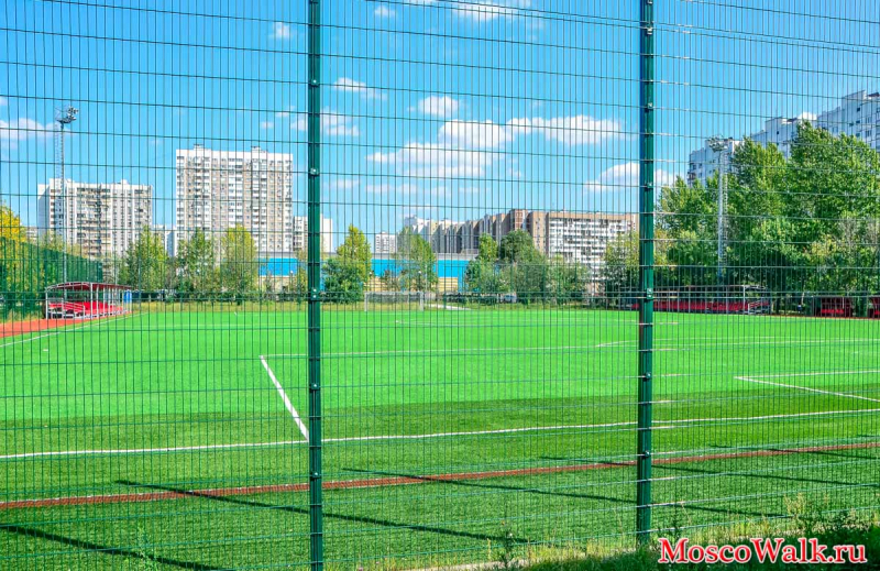 Футбольное поле в Братиславском парке