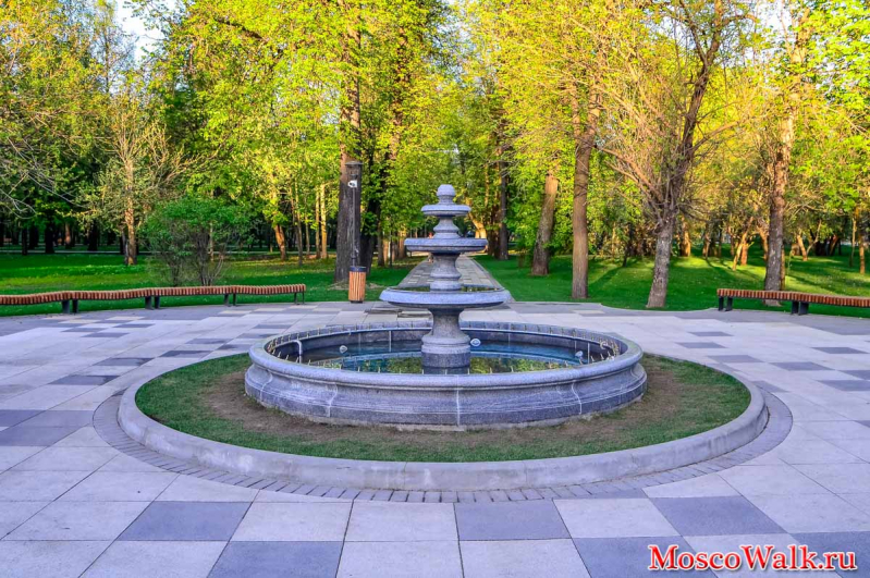 фонтан в парке Сад будущего