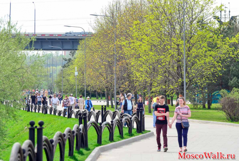 Марьино парк у Москва-реки
