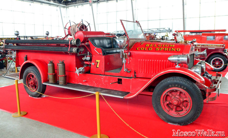 Пожарная машина American-LaFrance