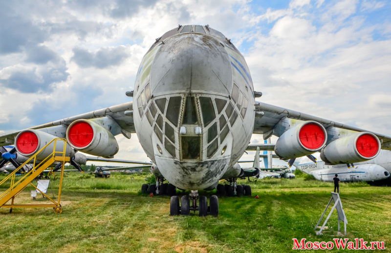 Ил-76 в Монино