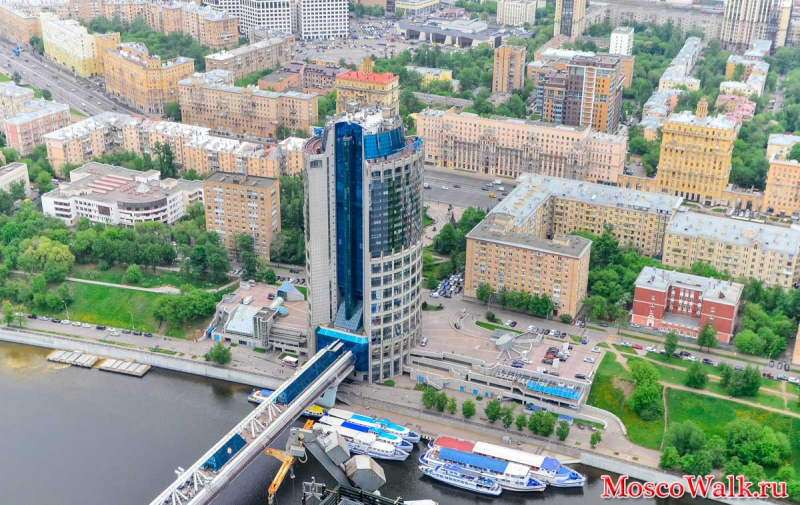 с крыши Москва-Сити