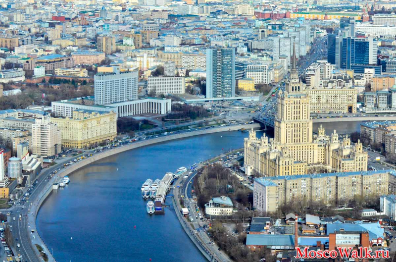 Вид на достопримечательности Москвы