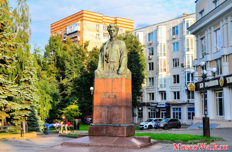 Памятник Я. М. Свердлову Нижний Новгород