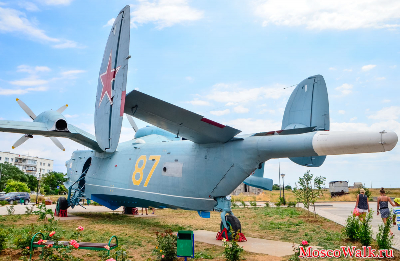 самолет-амфибия Бе-12 в Евпатория Мирный