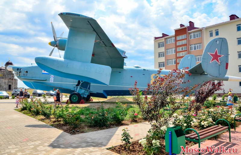 сквер авиаторов Мирный Крым