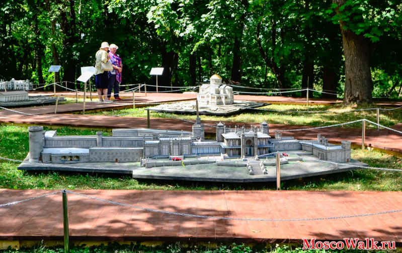 парк Царицыно выставка миниатюр