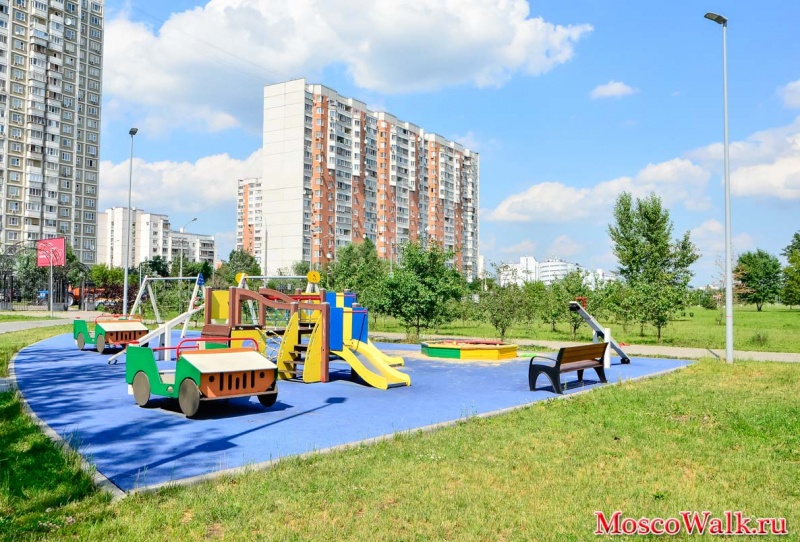 детская площадка в парке 850-летия Москвы