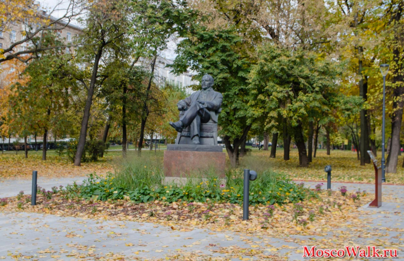 памятник Ленину в Москве