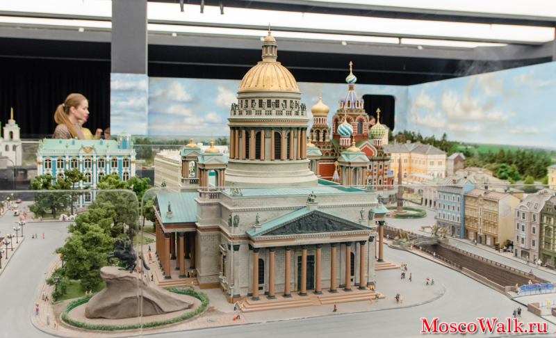 Санкт-Петербурге на макете России