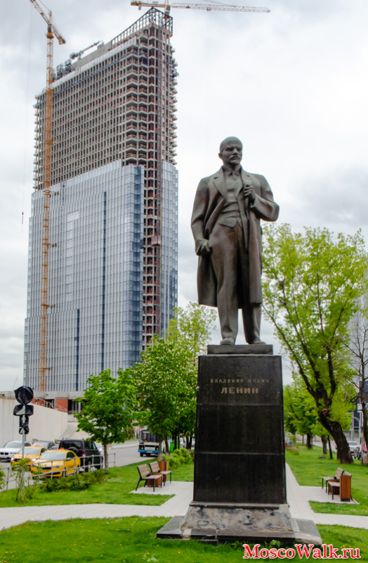 памятник Ленину на Зиле