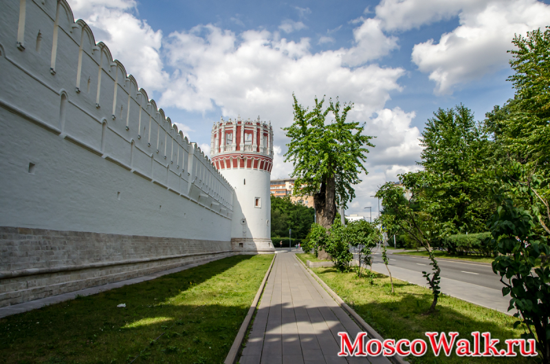 Стена Новодевичий монастырь
