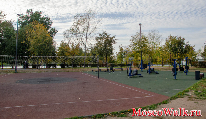 спортивная площадка в парке Печатники