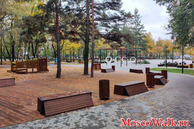 В Москворечье-Сабурове на Каширском шоссе благоустроили сквер ДК «Москворечье»