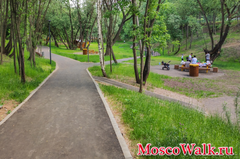 Прогулка по парку Шмелевка