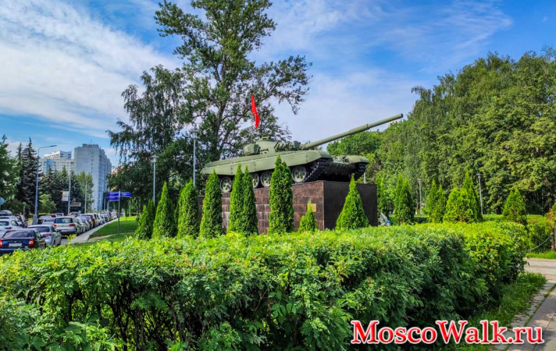 Танк Т-72 в Солнцево