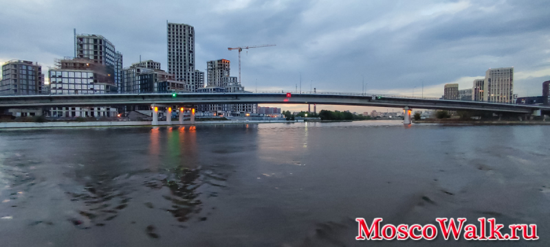 Мост через затон Новинки