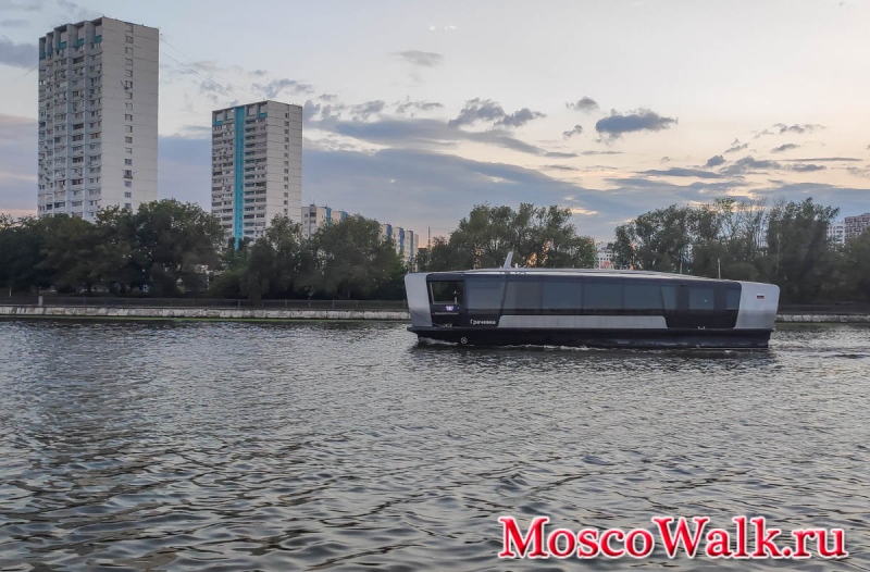 Электросуда на Москва-реке