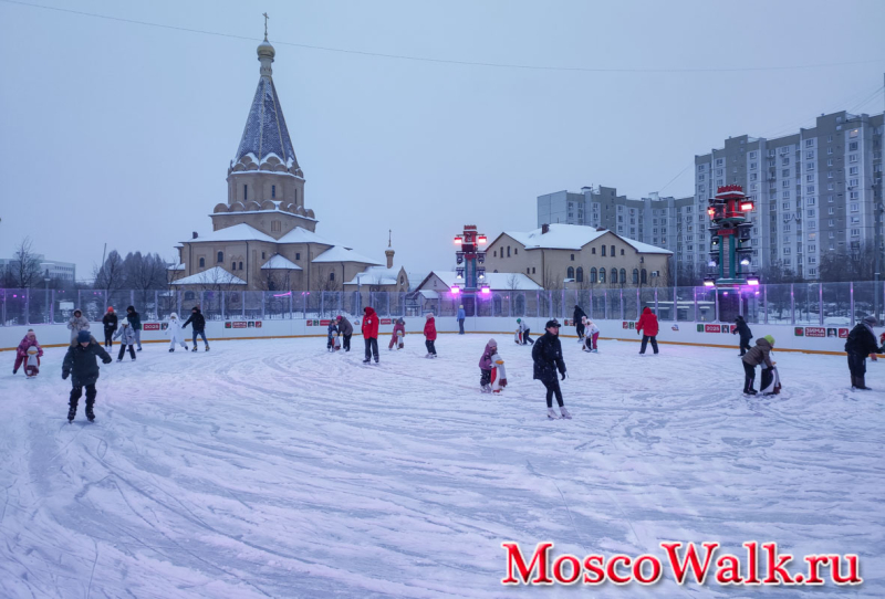 улица Ключевая каток