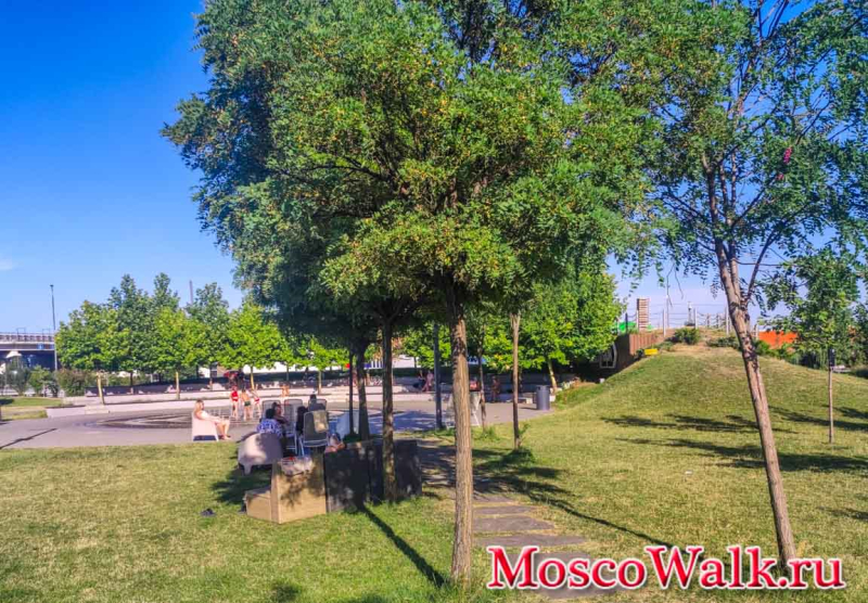 отдых в парке Мега