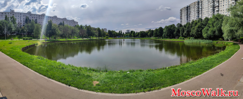 панорама Красного пруда