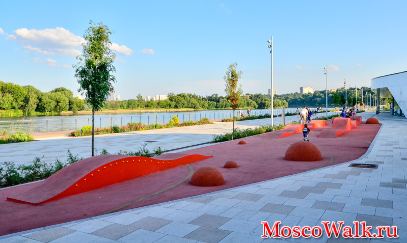 с детьми в коломенское